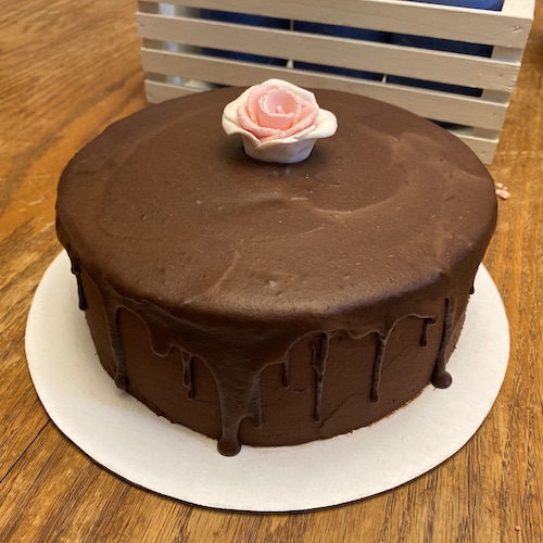 Chocolate Buttercream w/ Milk Chocolate Ganache Drip (2020) Chocolate Buttercream w/ Milk Chocolate Ganache Drip (2020)